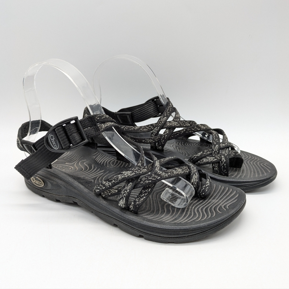 Chaco Black White Strappy Sandal 8